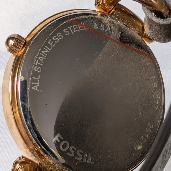 FOSSIL WOMEN'S WRIST WATCH ANALOG BATTERY POWERED DESIGNER FASHION WEAR STYLE - Picture 14 of 16